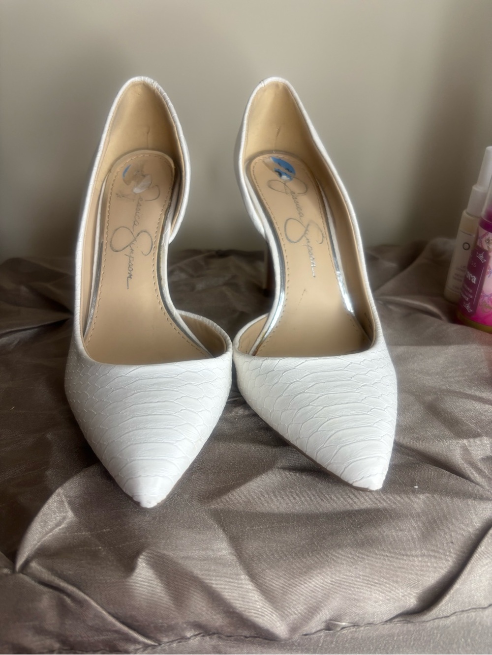 Jessica Simpson White Textured Pointed D'Orsay Heels